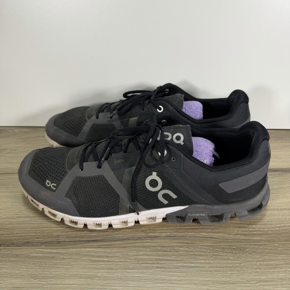 On Cloud Swiss Engineering Men's Size 12 Running Shoes Black Gray